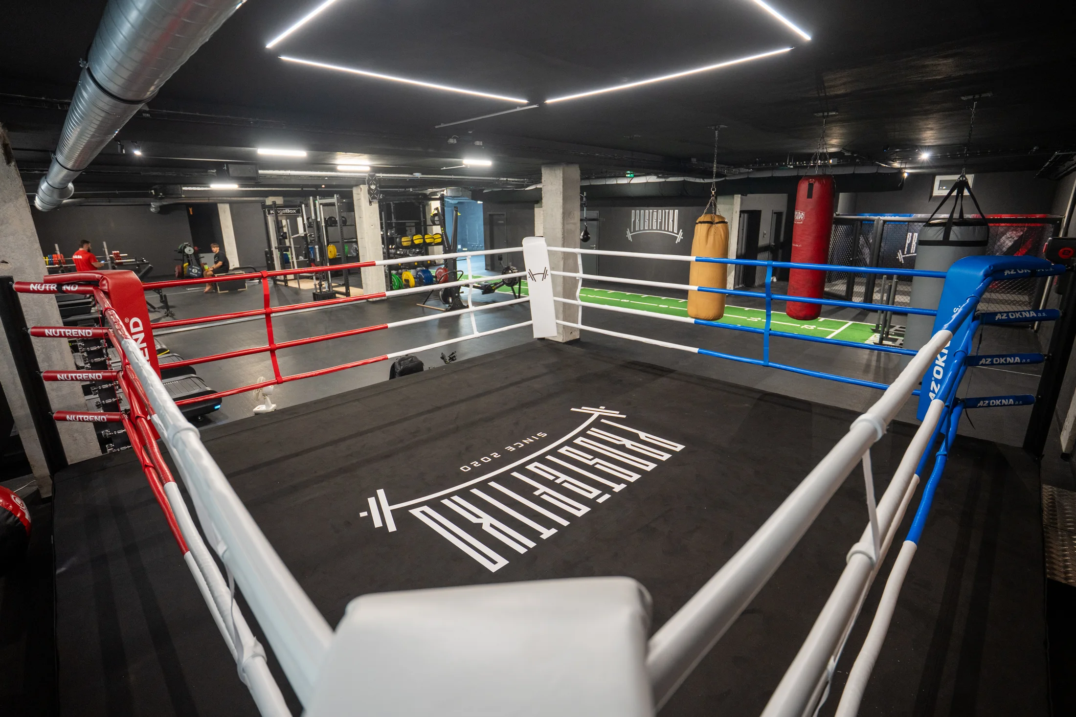 Nový boxerský ring PROSTĚFITKO